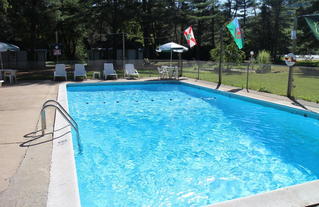 Pine Valley Cabins Thornton Екстер'єр фото